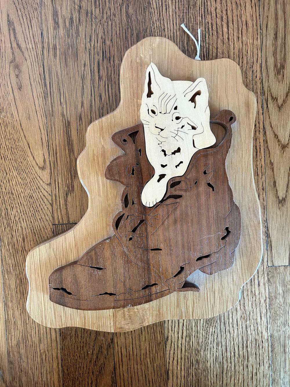 Scroll Saw Cat in Boot Wood Art, Signed Stan Garrels West Point Iowa